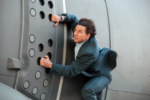 http://www.ew.com/article/2015/07/23/mission-impossible-rogue-nation-tom-cruise-plane-stunt